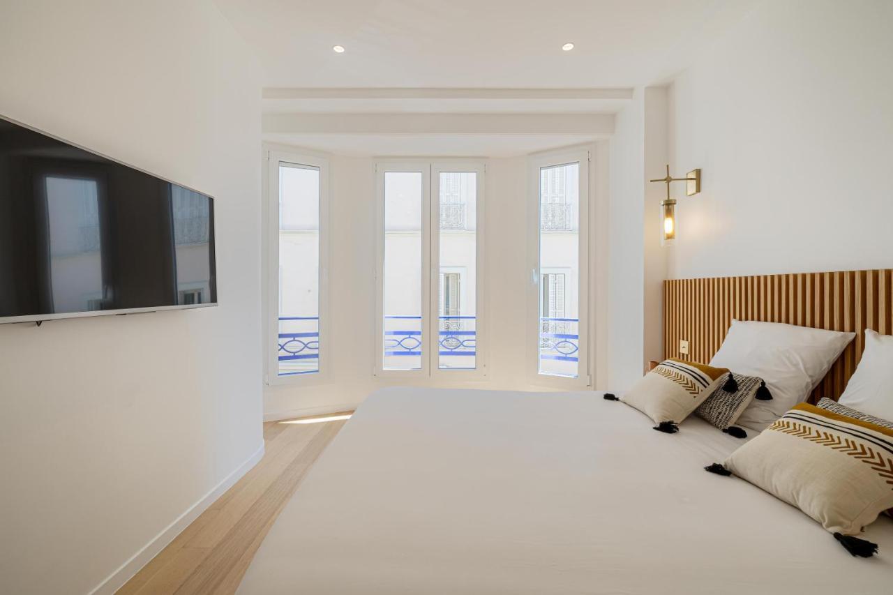 Two Bedroom Flat Steps Away From Croisette