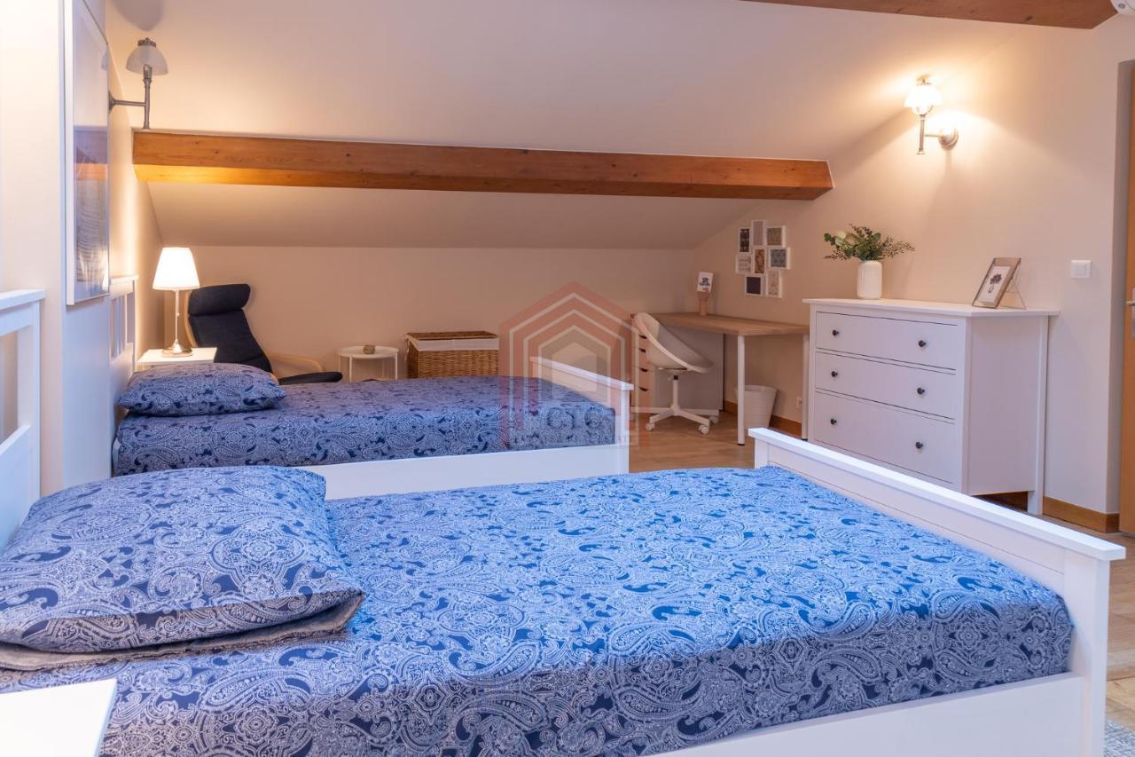 Apartment Rue D'antibes: Agreable Quatre Pieces