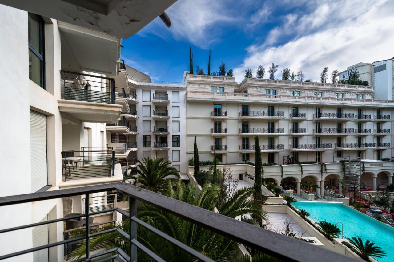 Carlton Riviera Apartment *