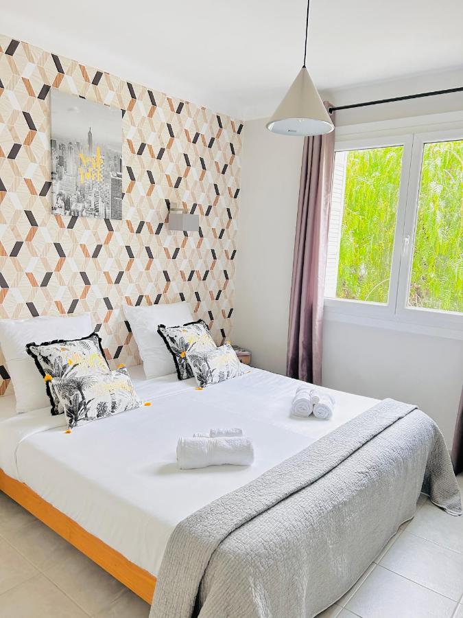 2 Bedroom Luxury Flat With Balcony Center * Cannes
