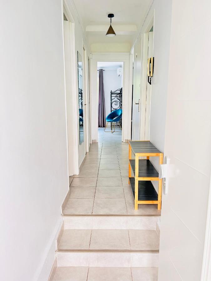 2 Bedroom Luxury Flat With Balcony Center Apartment