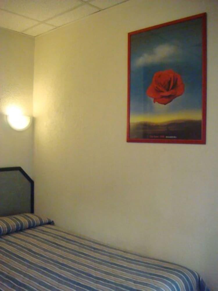Little Palace Hotel 2*