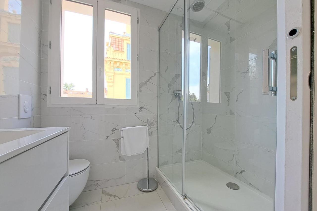 2br Close Gare Station Ac And Balcony Downtown - Benakey