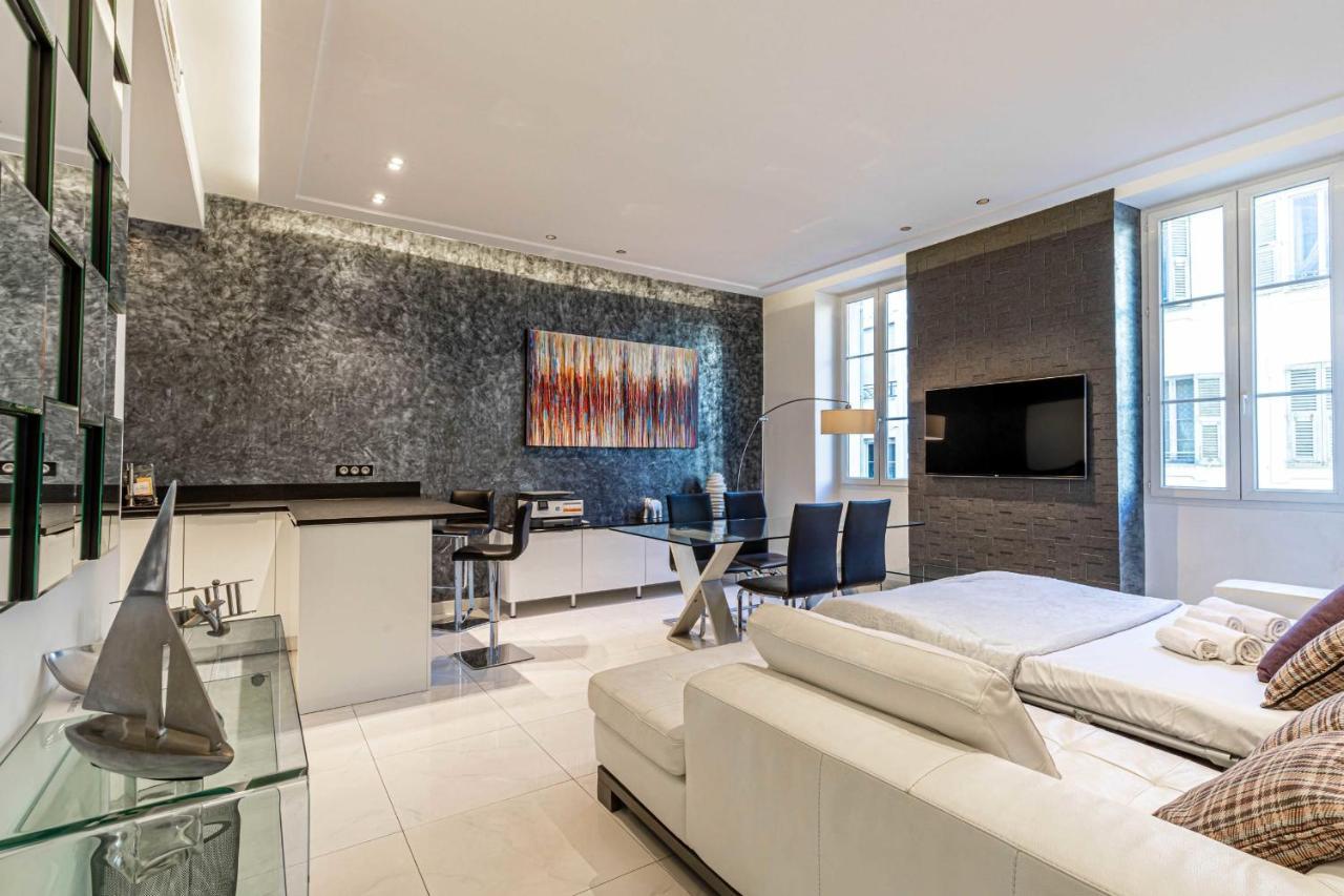 Large Renovated - Rue Hoche - Center