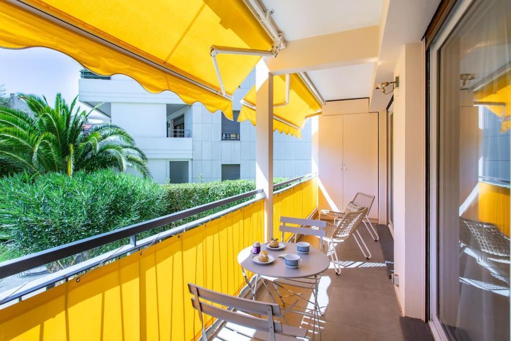 C9 - 2 Bdr 10 Min Palais Festivals & Sea - Ac, Parking & Balcony *