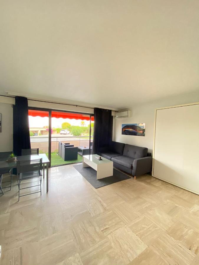 Apartment Bord De Avec Parking Prive *