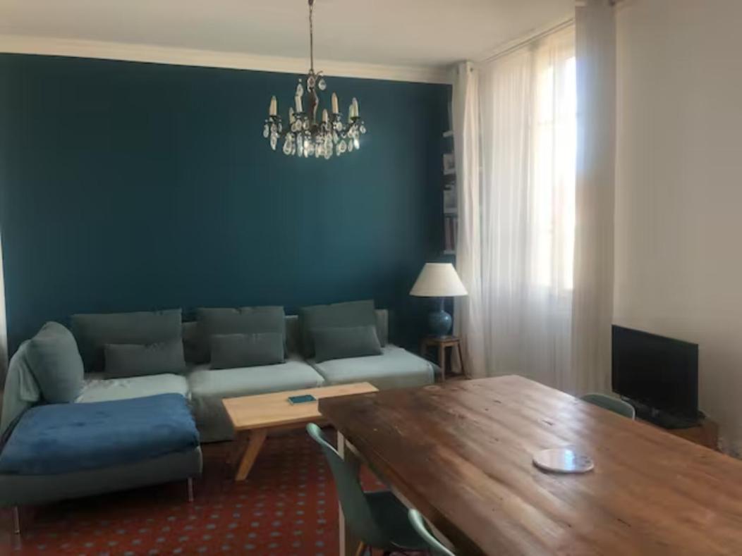 Apartment Bourgeois Au Calme Et A 2 Pas Du Centre