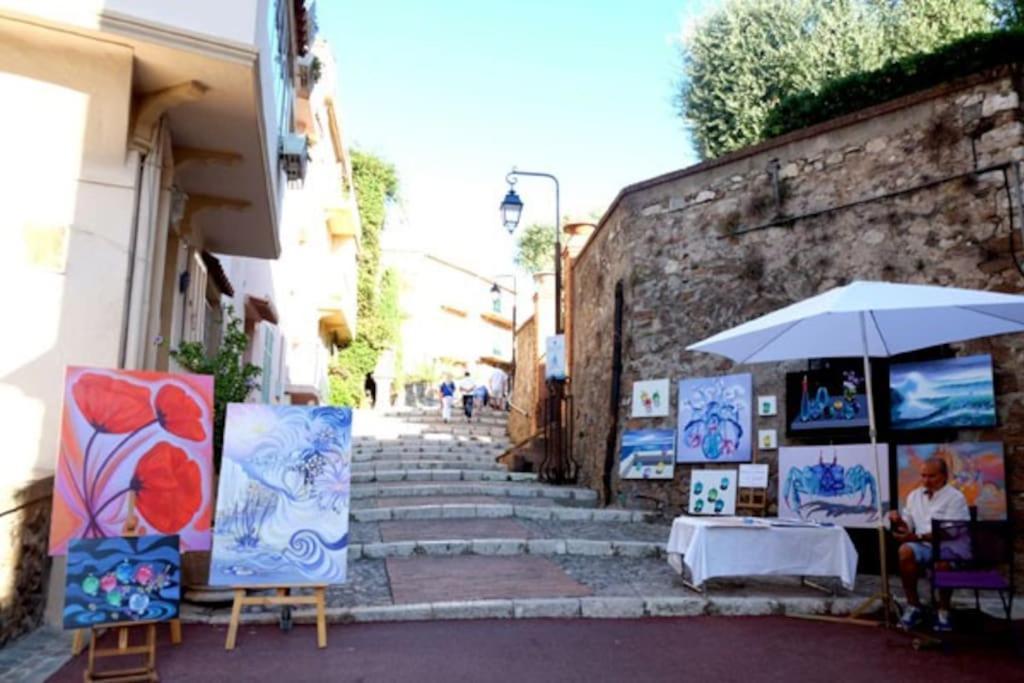 Le Panisse - - 9 Min Palais - * Cannes