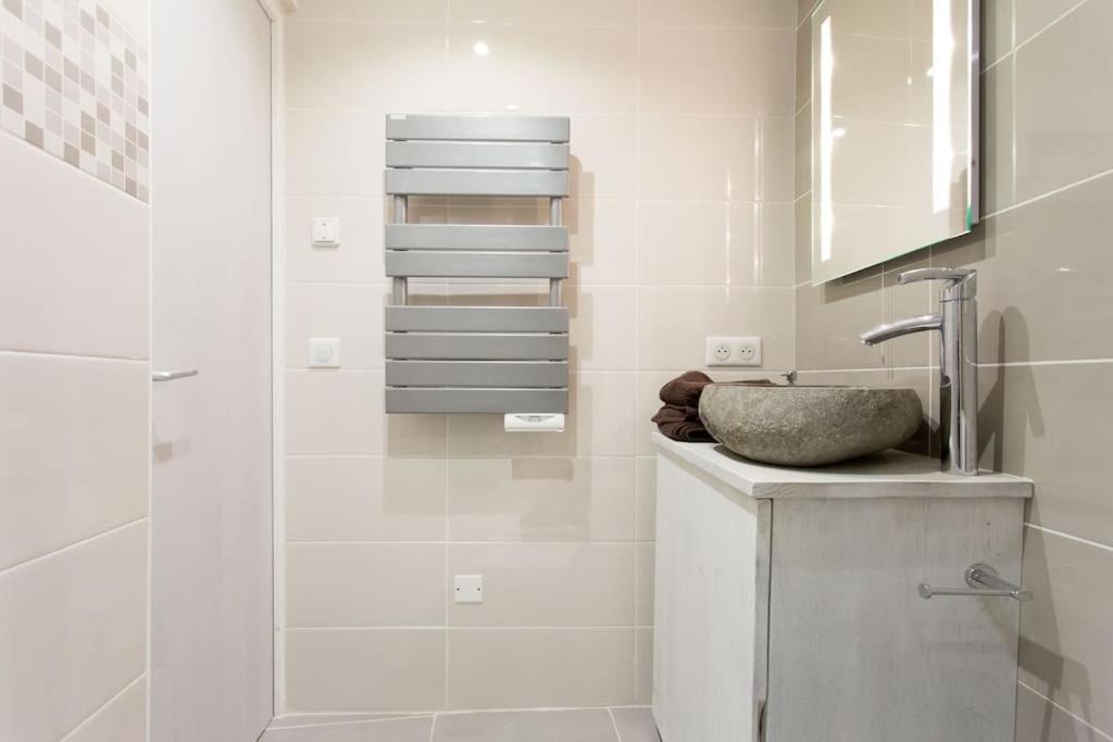 Le Panisse - - 9 Min Palais -