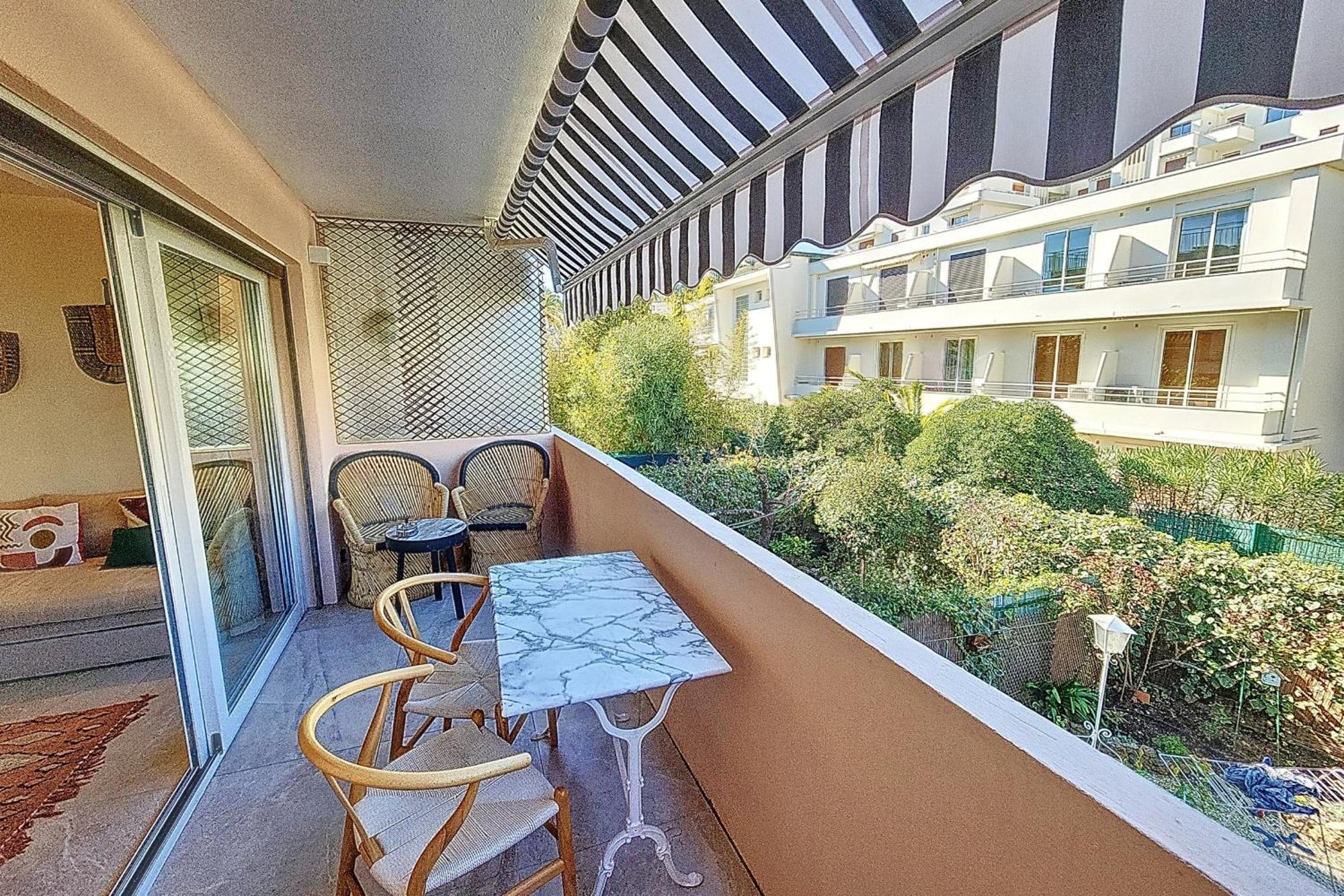 Holiday home Henri Camille Real Estate -copacabana - Adorable Au Palm