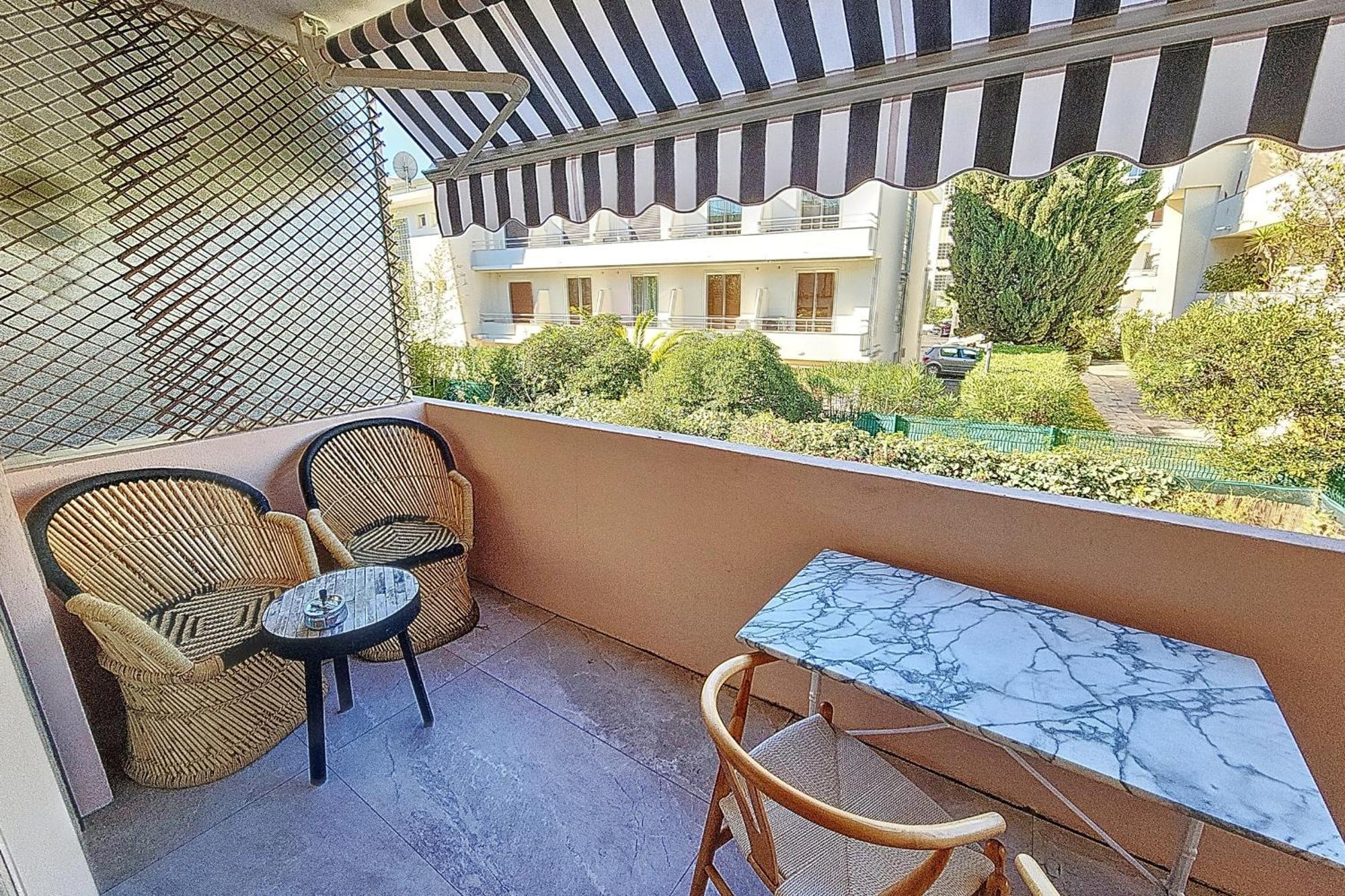 Henri Camille Real Estate -copacabana - Adorable Au Palm * Cannes