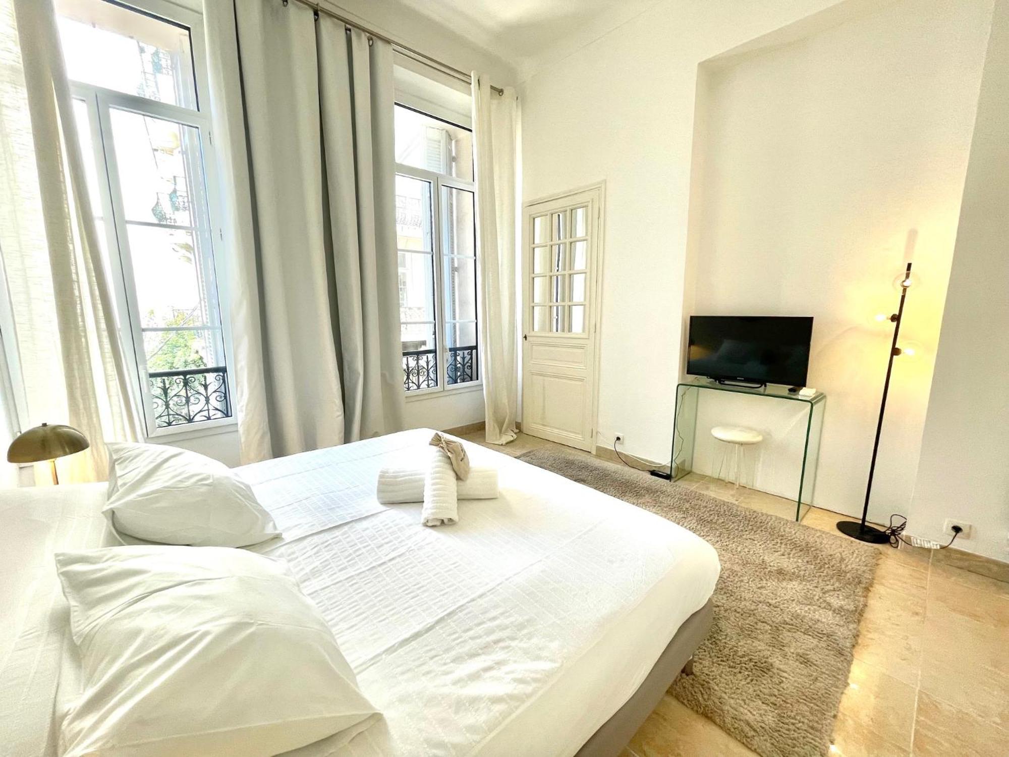 Marina Luxury 3 Bedroom By Welcome To