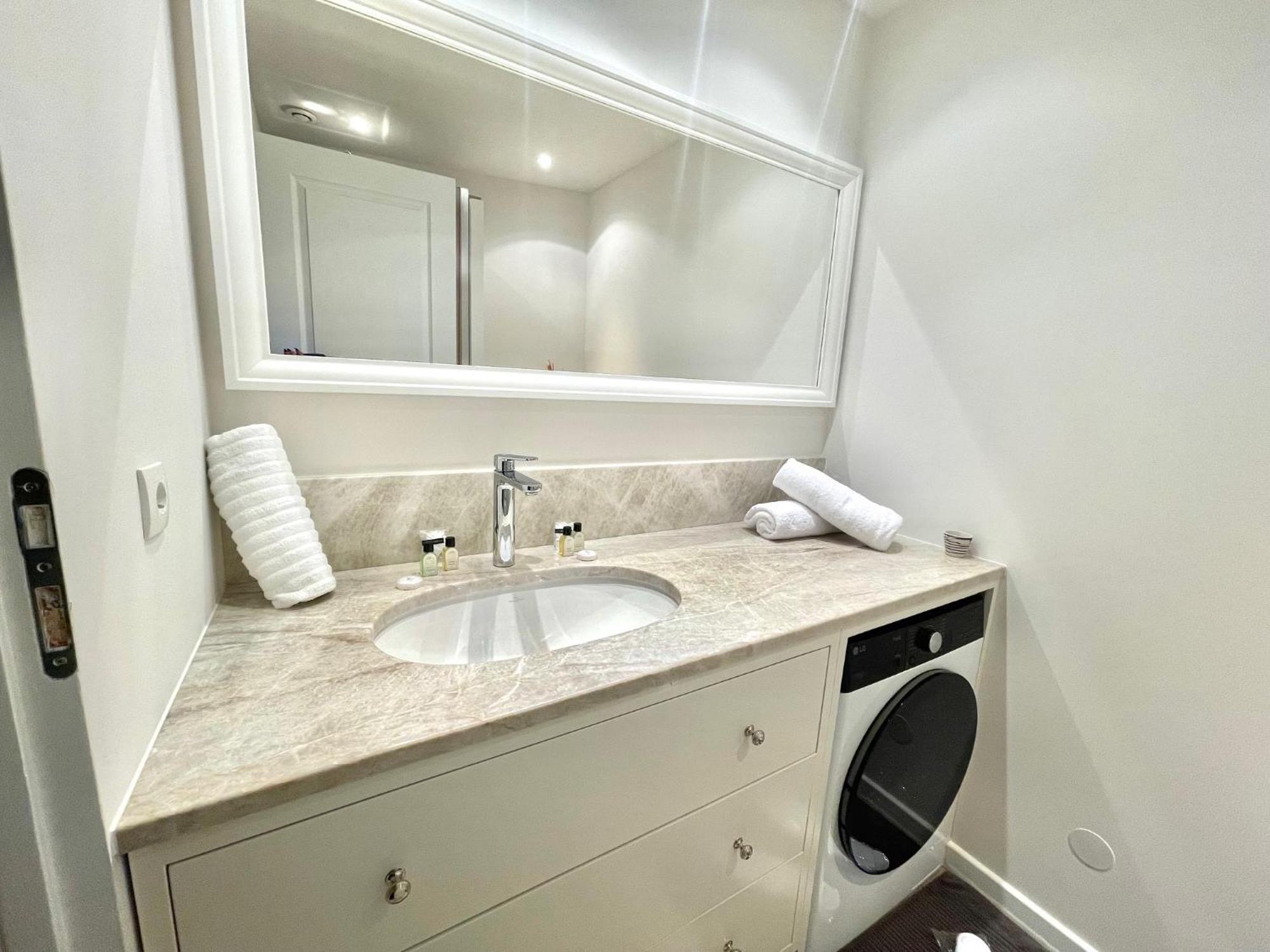 Marina Luxury 3 Bedroom By Welcome To