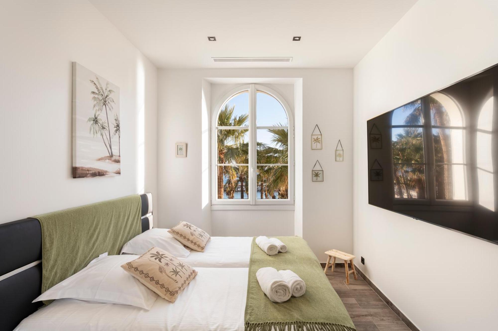 8h - Penthouse 4 *