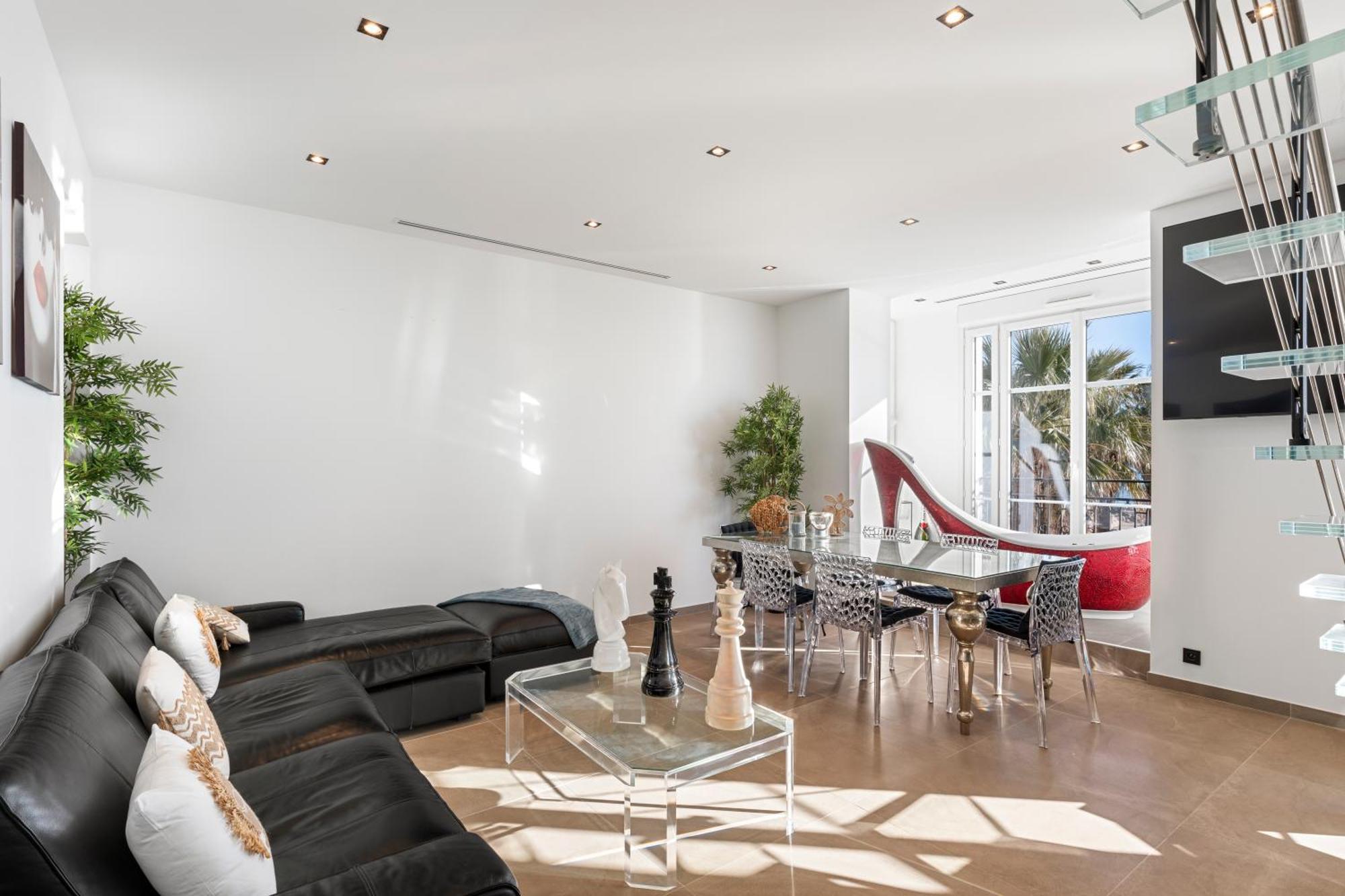 8h - Penthouse 4 Apartment Cannes