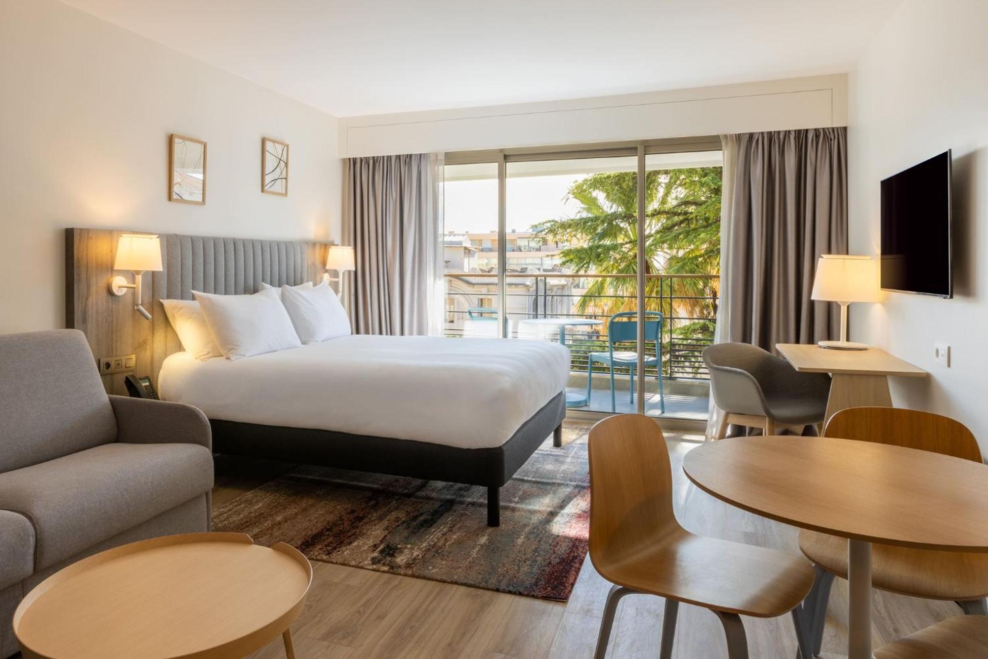 Staybridge - Centre By Ihg Hotel Cannes