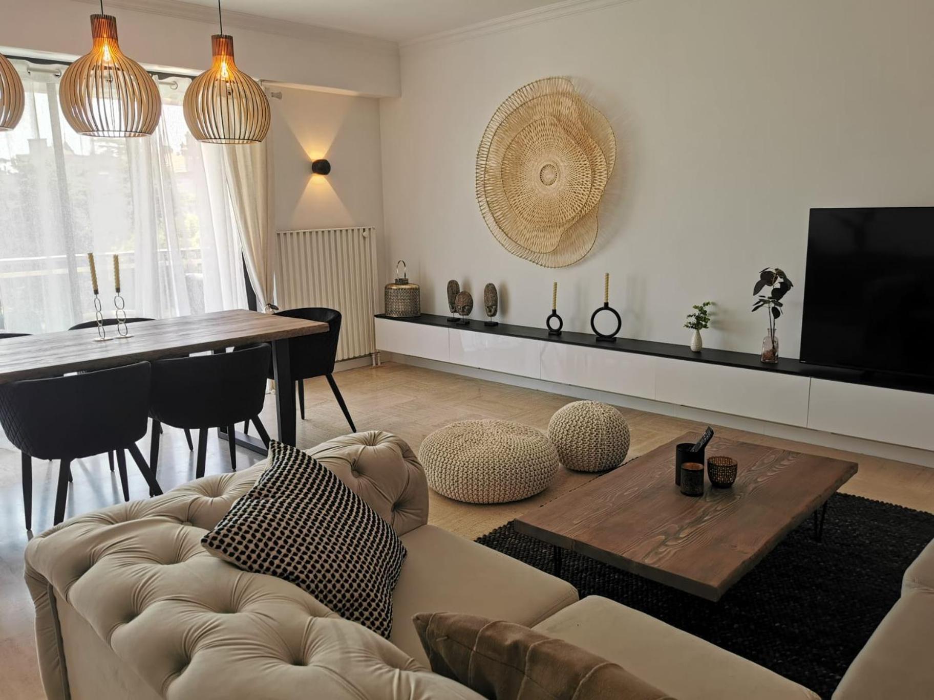 Apartment 2 Bedrooms Seafront *