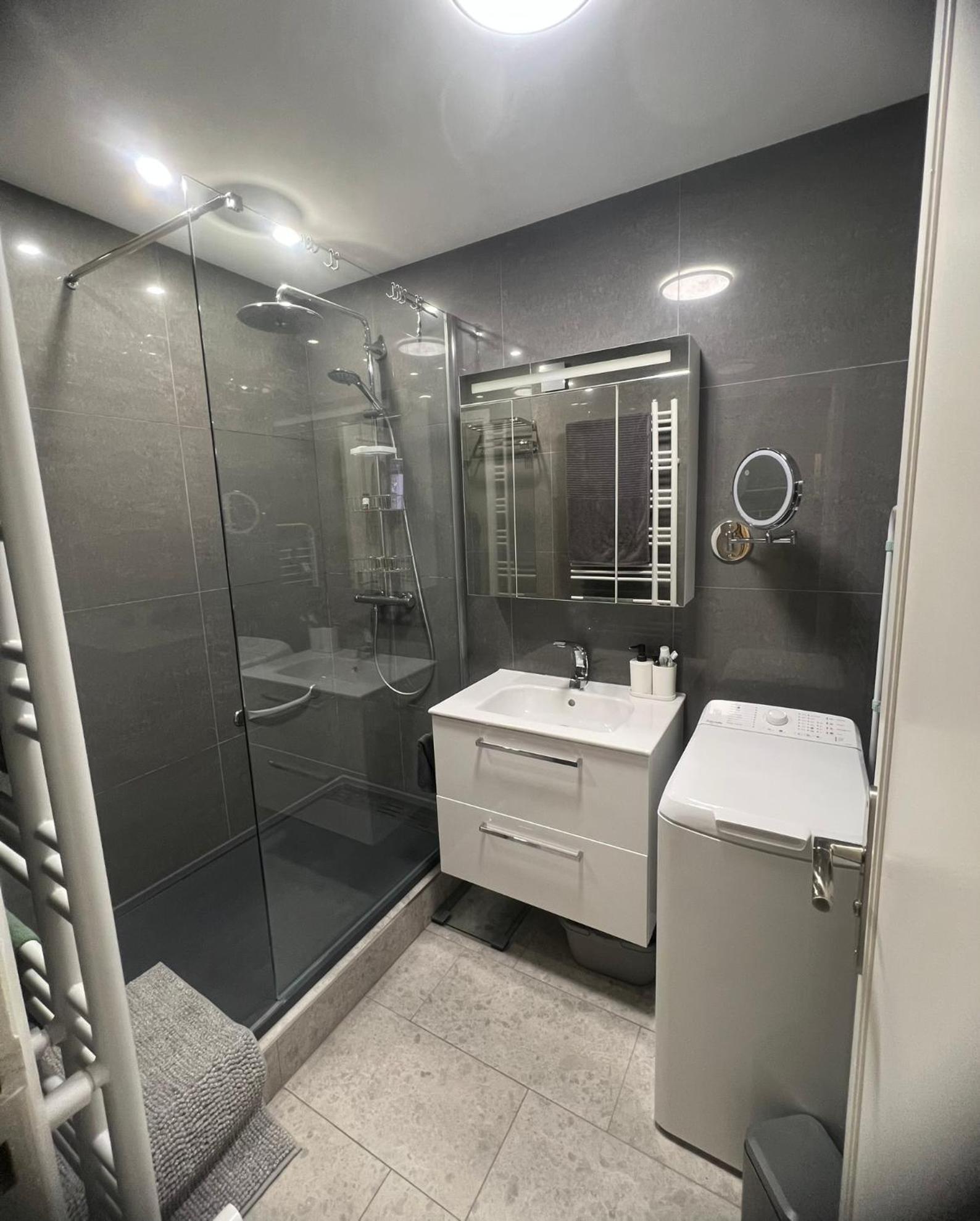 Apartment Chic 47m2, 2 Rooms, Ground Floor, Patio, 280m Croisette Cannes