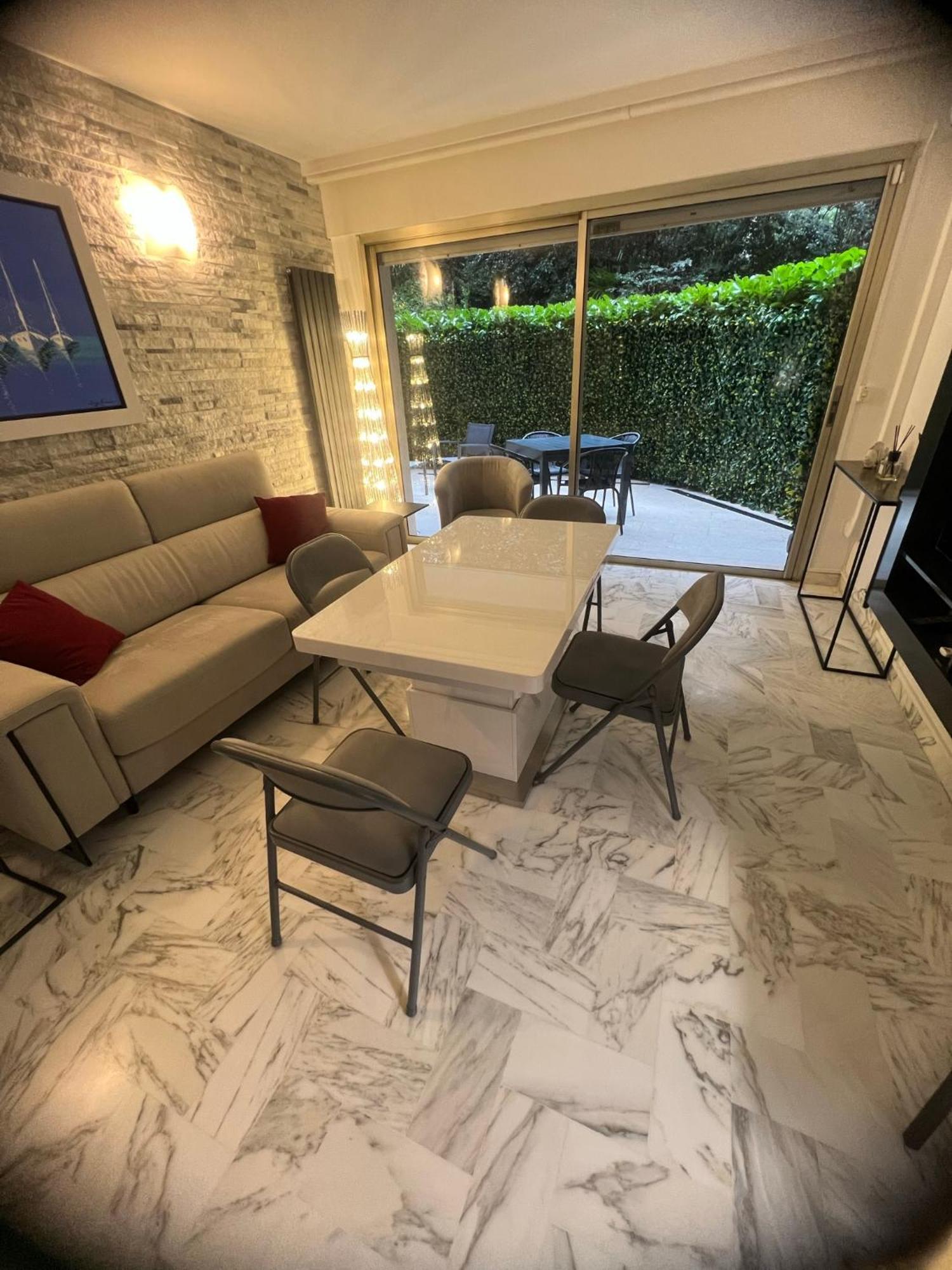 Chic 47m2, 2 Rooms, Ground Floor, Patio, 280m Croisette Apartment *