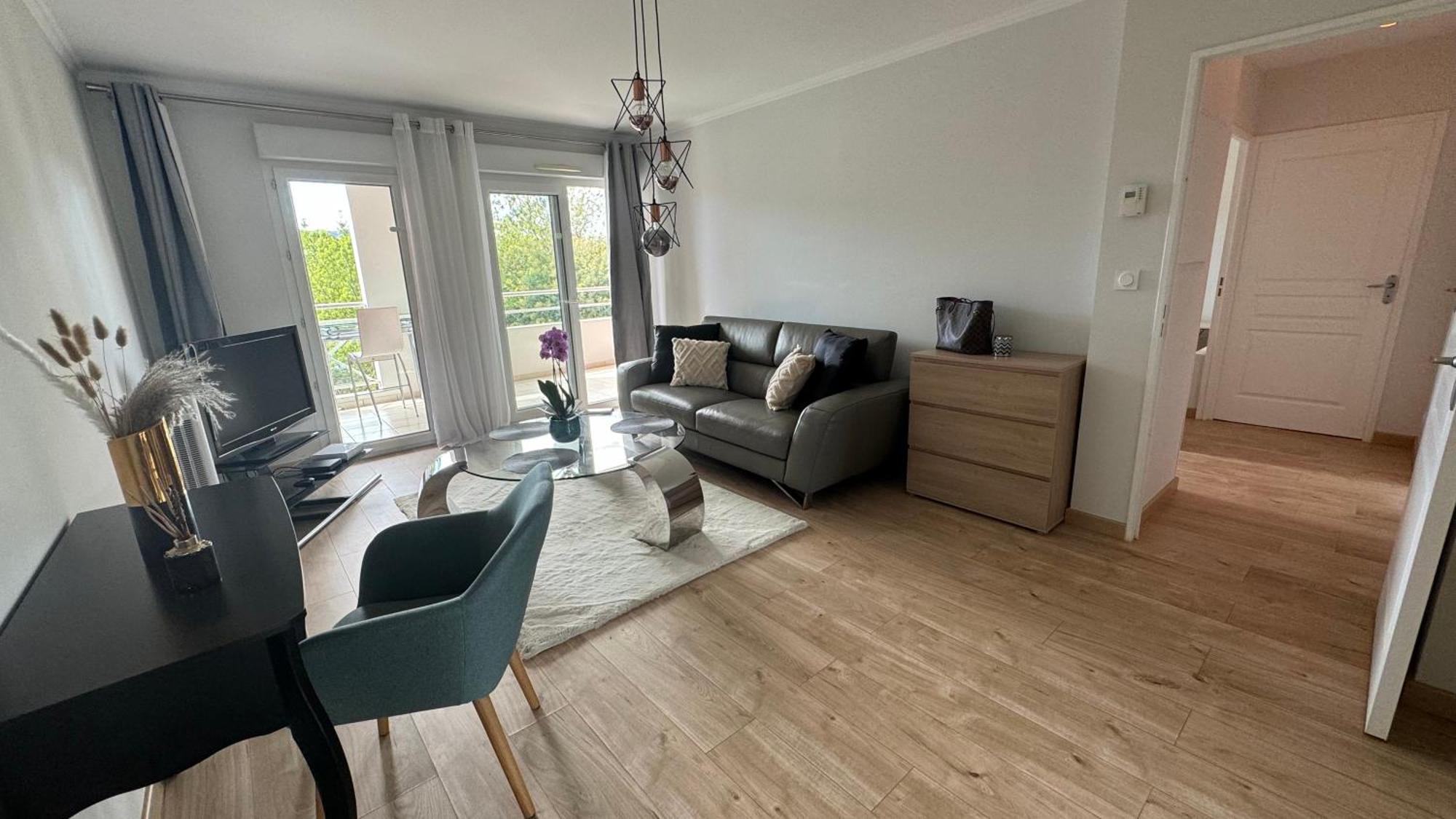 Appartement Cannes: Ravisante Rénové Vue Parc