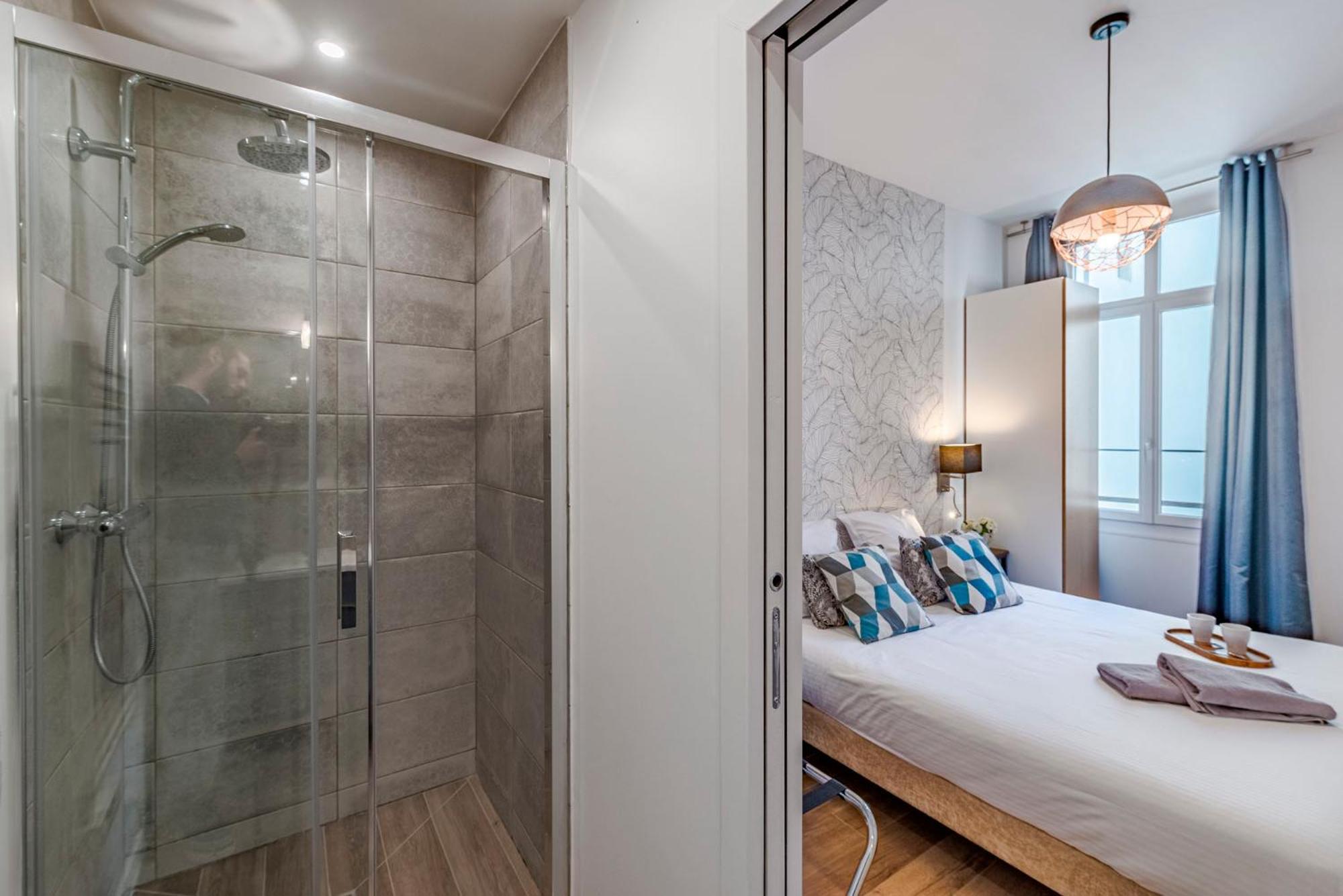 Fabulous Family 2br - Prime Location, Walk To & Shopping - By Totolulu Yellow Corner Apartment *
