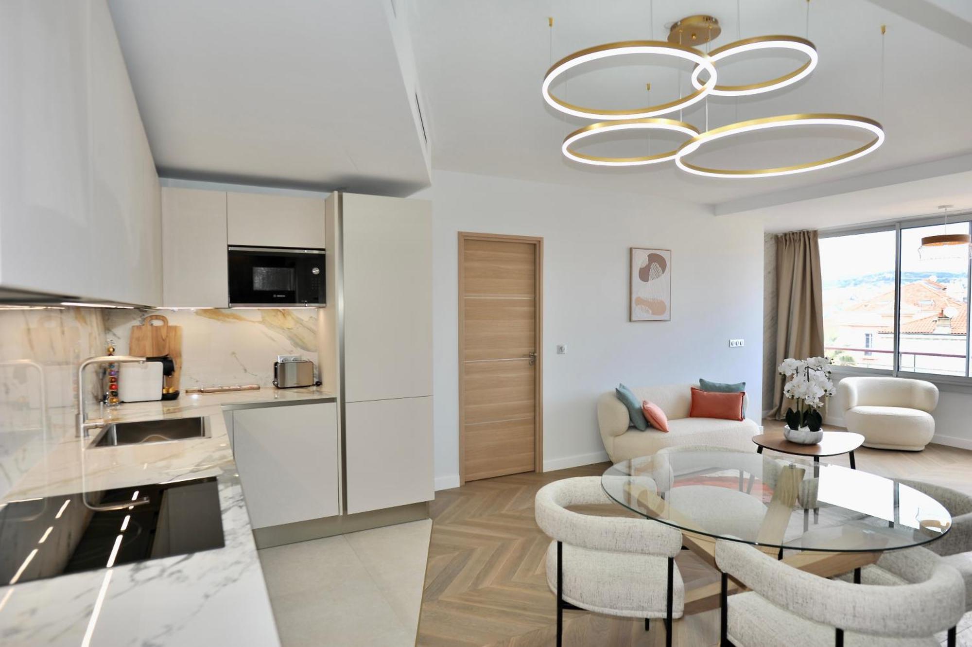 Luxury Romantic 45 Croisette Two Bedrooms Apartamento *