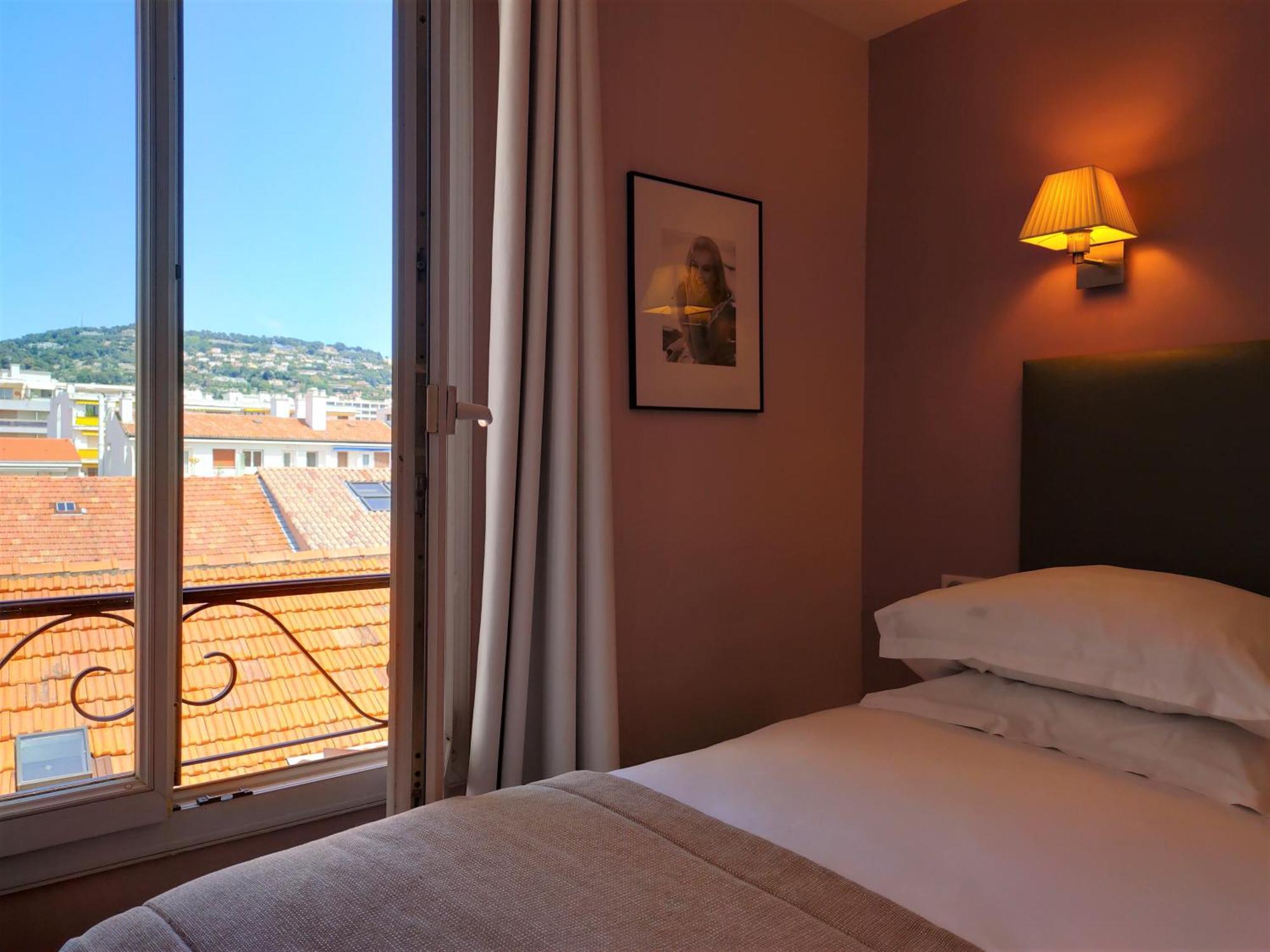De Provence 3*