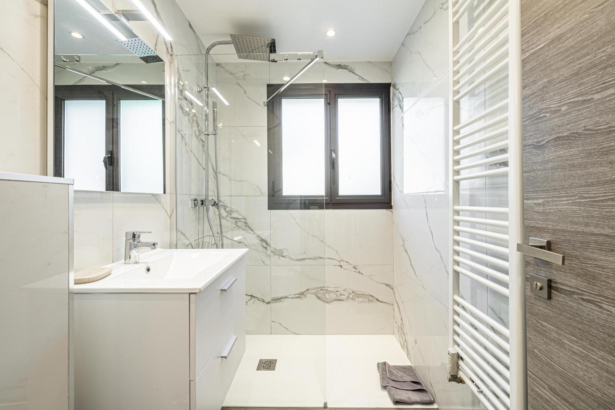 Apartment 4 Baron - Spacieux Renove Quartier Des