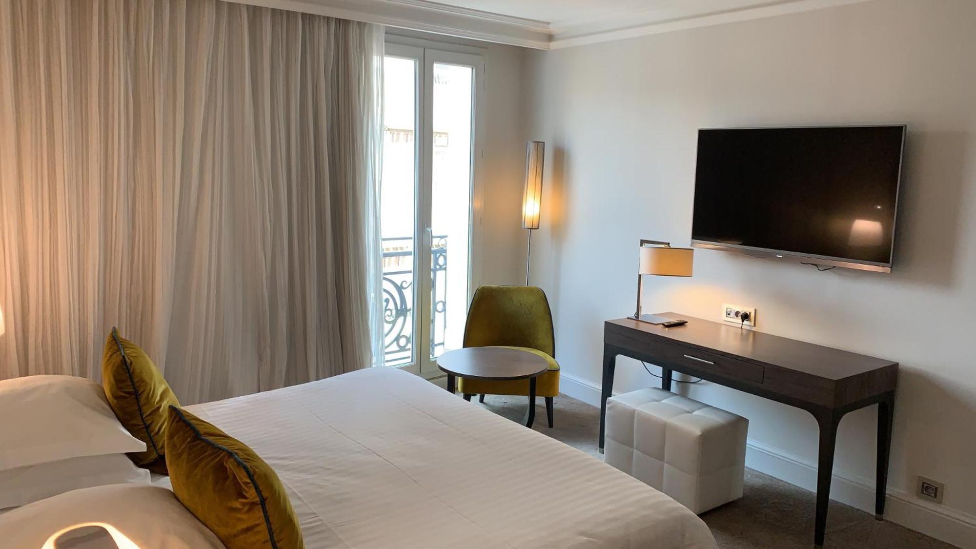Hotel Le Canberra 4*