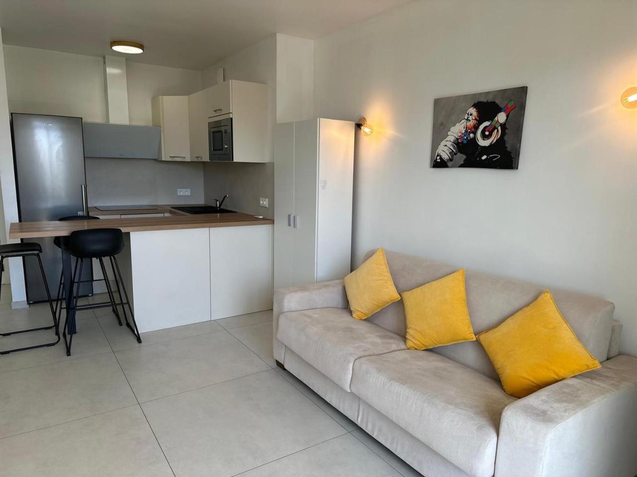 Super Apartment, Parking, Terrace, Lift, Wifi, Palm Beach, Apartment
