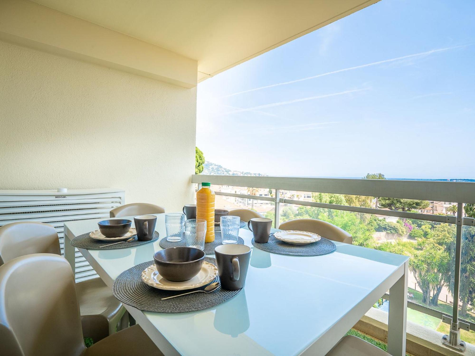Parc By Interhome * Cannes