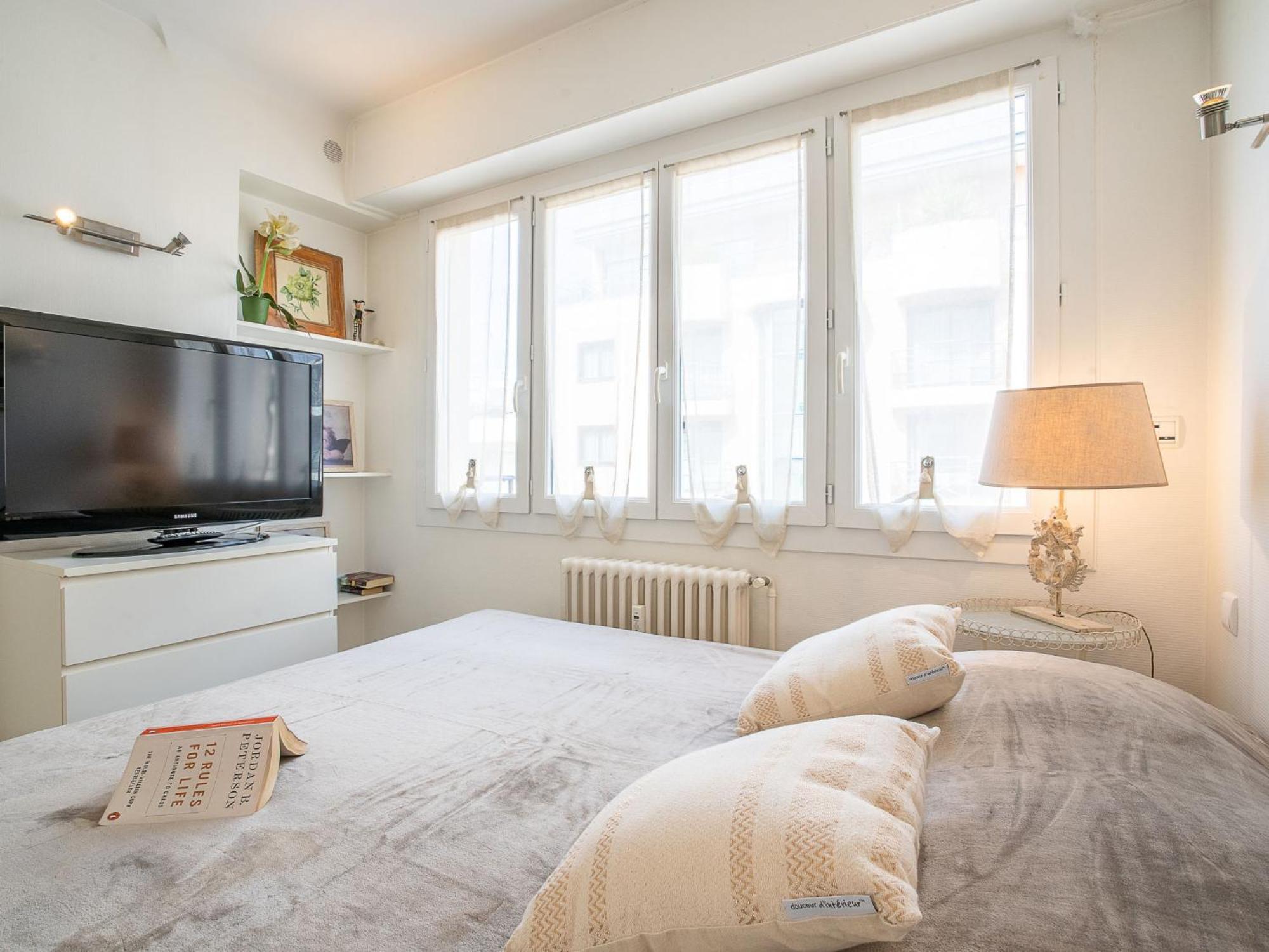 Apartment Le Cheverny By Interhome Cannes