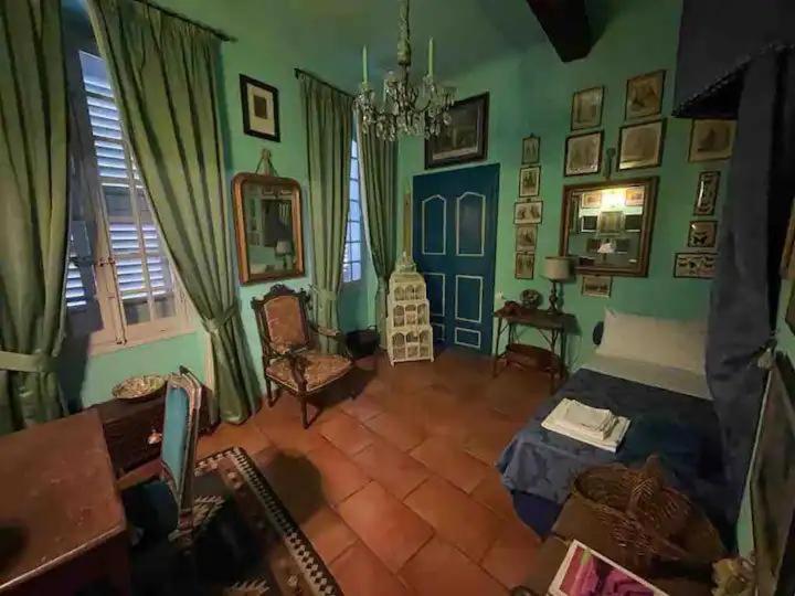 Apartment In *