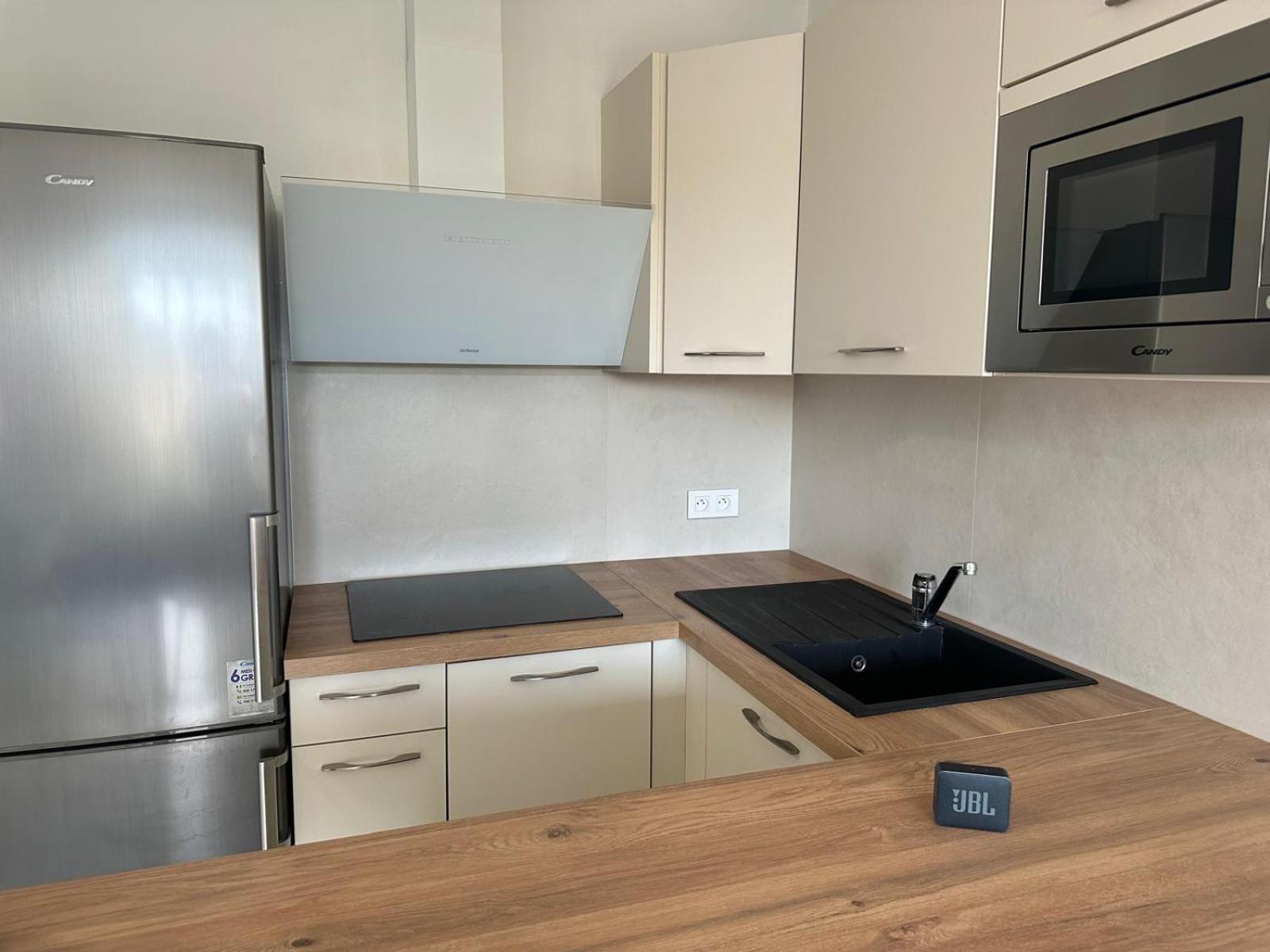 Apartment Super Apartment, Parking, Terrace, Lift, Wifi, Palm Beach, *