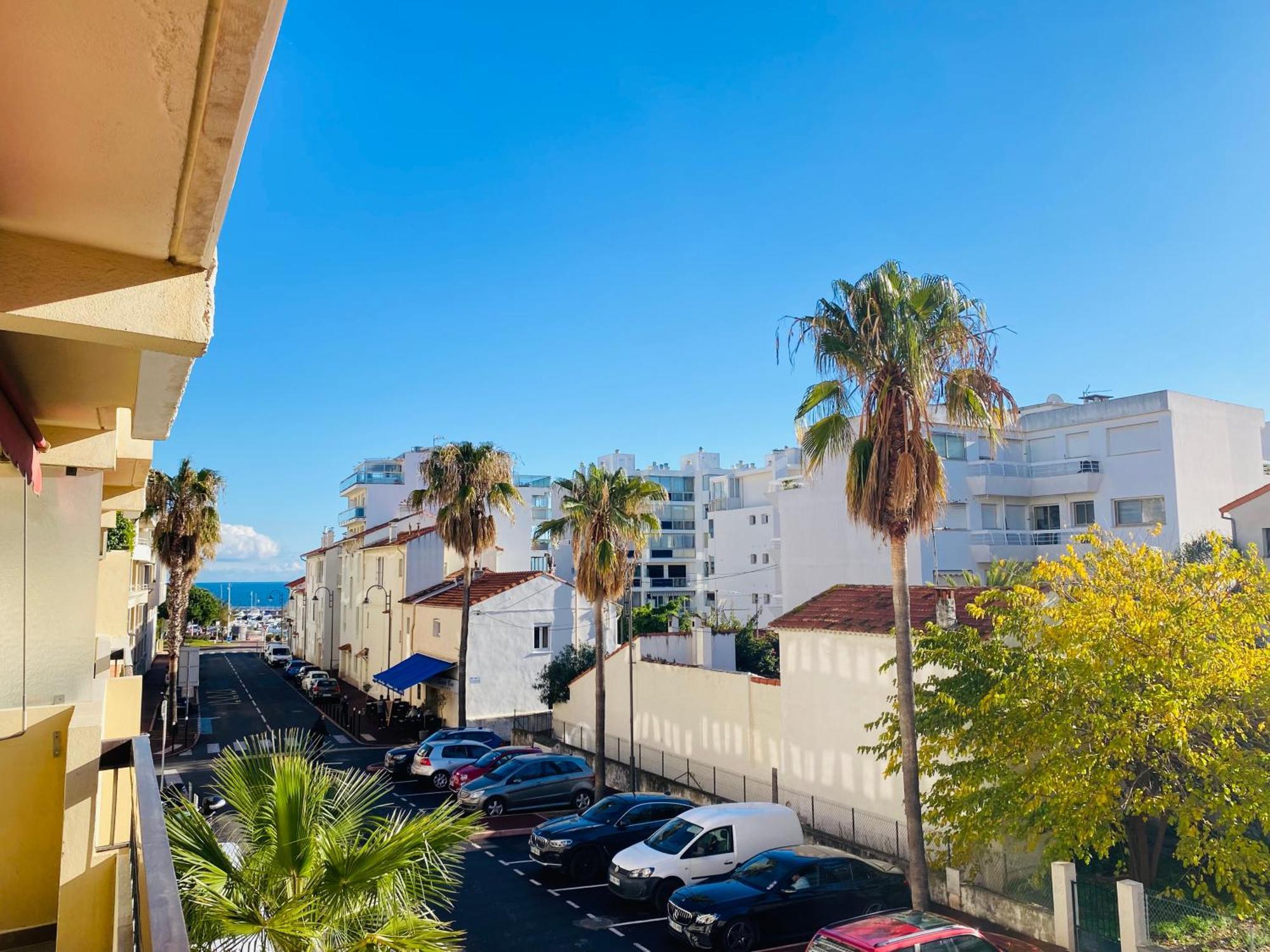 Apartment Et Cosy, A 100m De La Avec Terrasse Cannes