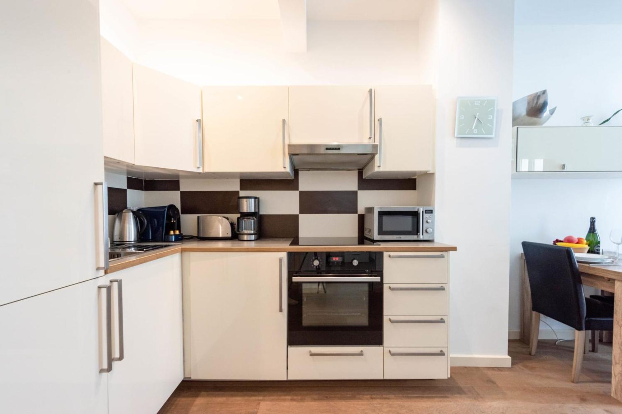 1-br In The Carre D'or Apartment *