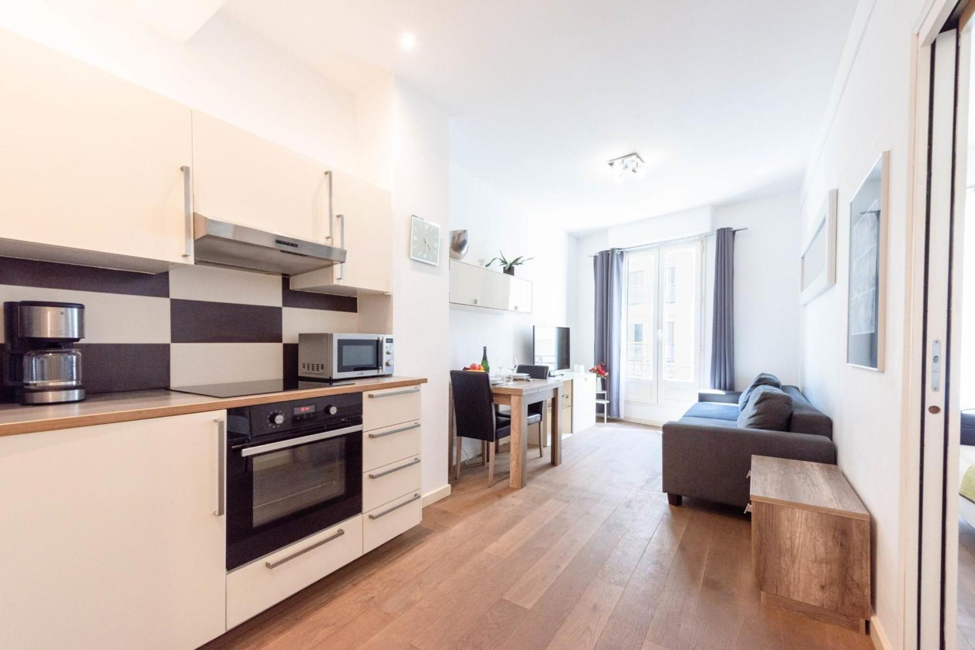 1-br In The Carre D'or Apartment Cannes