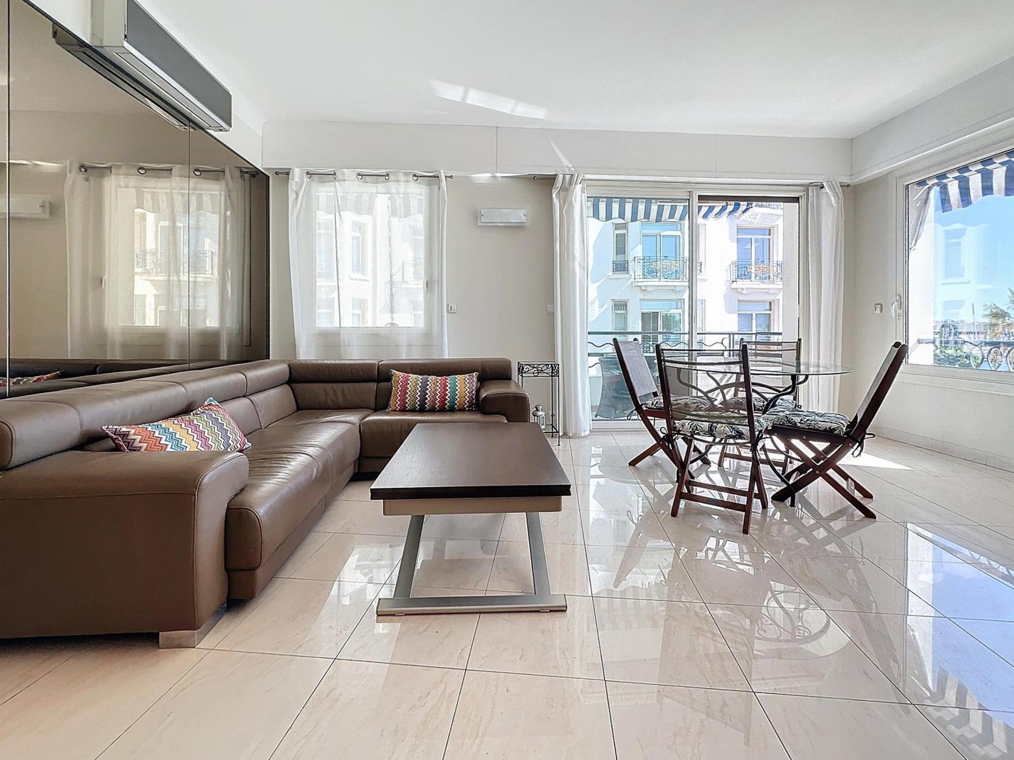 Luxury 1 Bedroom Croisette Martinez Direct Sea View 241 Apartment Cannes