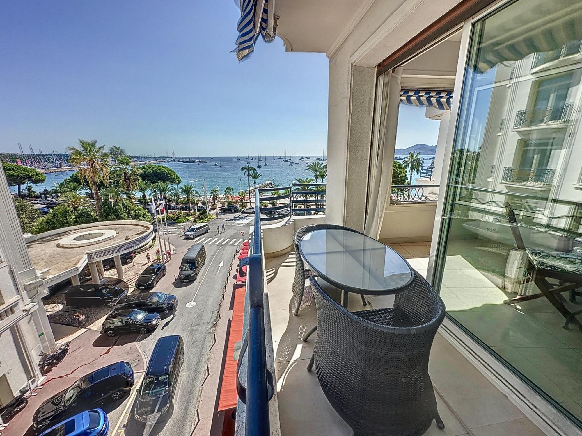 Luxury 1 Bedroom Croisette Martinez Direct Sea View 241 Apartment *