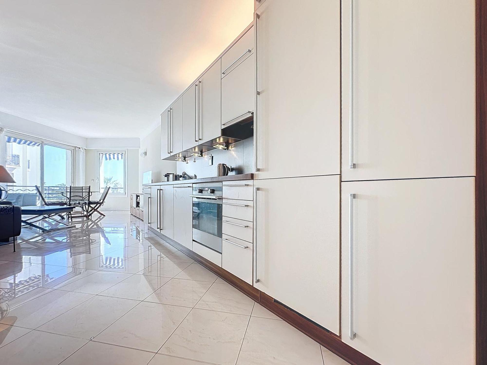 Apartment Luxury 1 Bedroom Croisette Martinez Direct Sea View 241 *