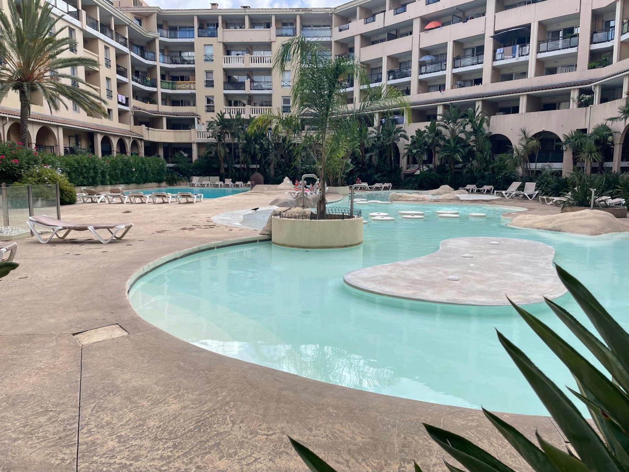 Apartment T2 Lumineux A Pied Terrasse Piscine Cannes