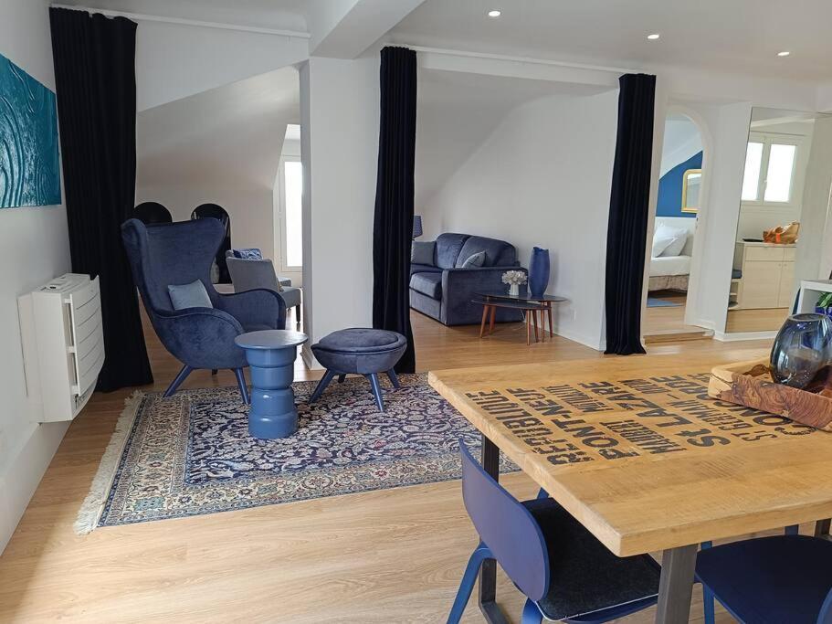 Apartment Front Premium Location - Panoramic View -