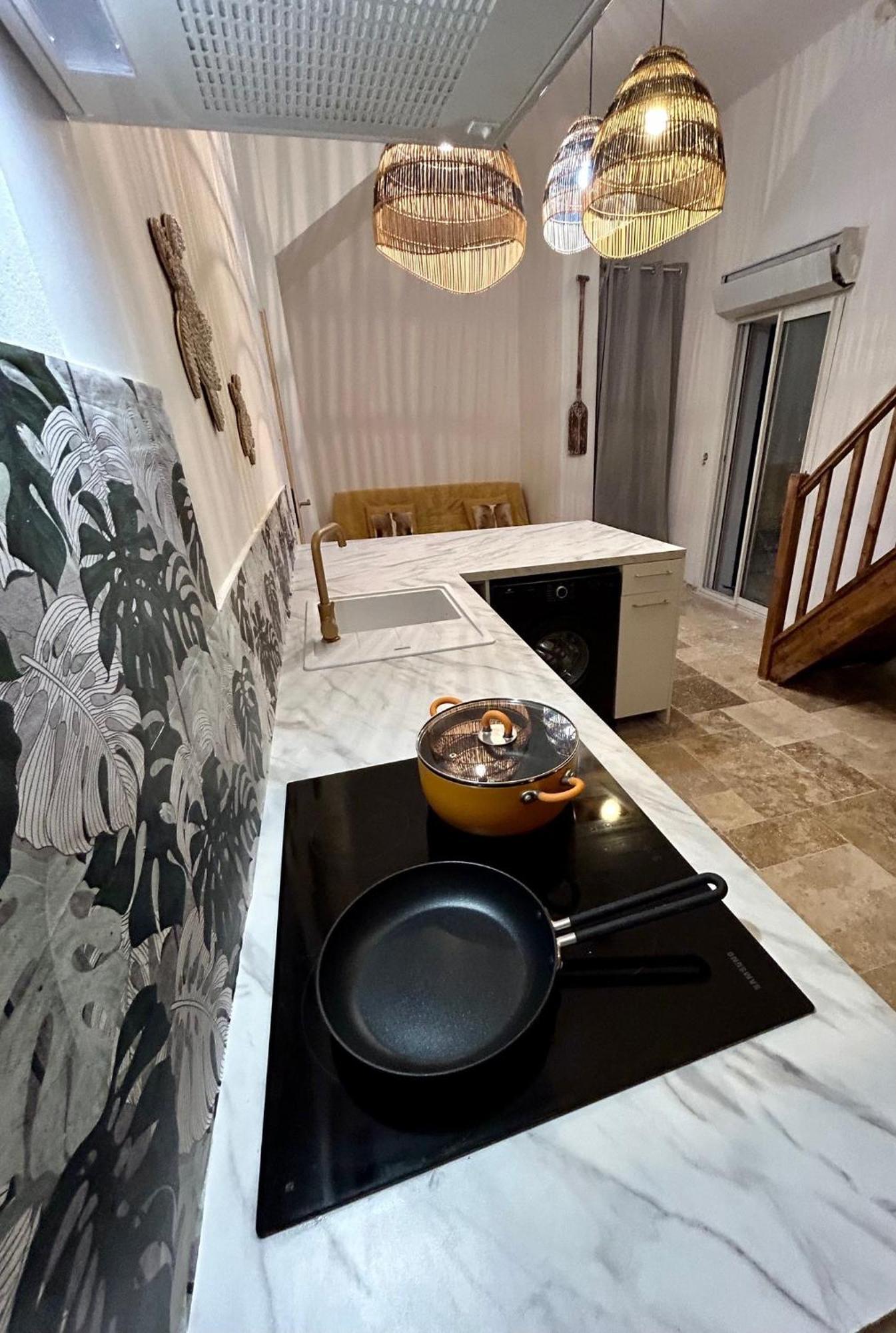 Coeur Cannois Avec Terrasse, Clim Et Jacuzzi Cannes