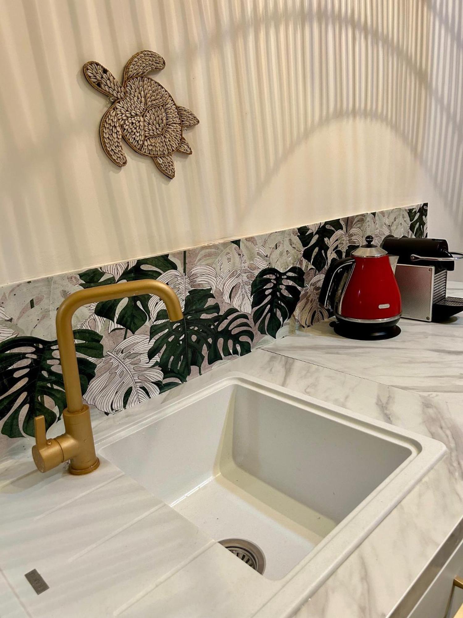 Apartment Coeur Cannois Avec Terrasse, Clim Et Jacuzzi