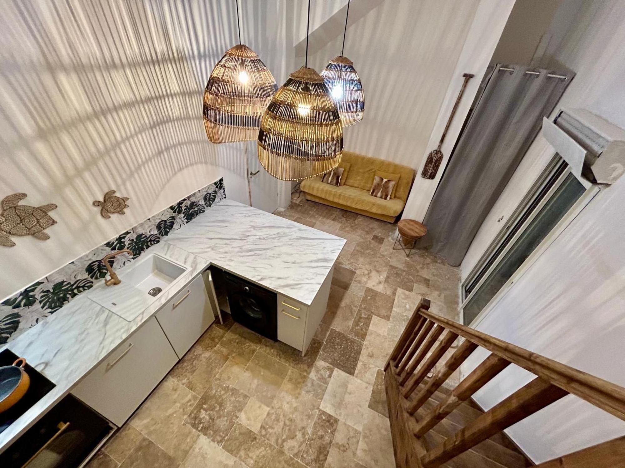 Coeur Cannois Avec Terrasse, Clim Et Jacuzzi Apartment Cannes