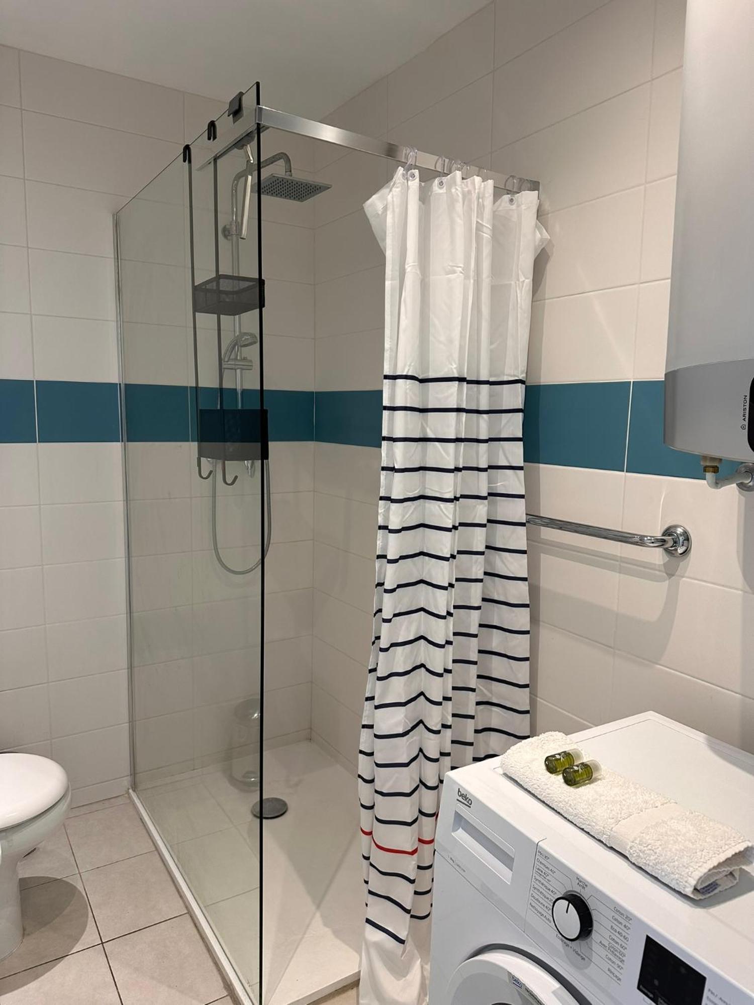 Apartment One Bedroom In With A Balcony And Great Sea Views - 821 Cannes