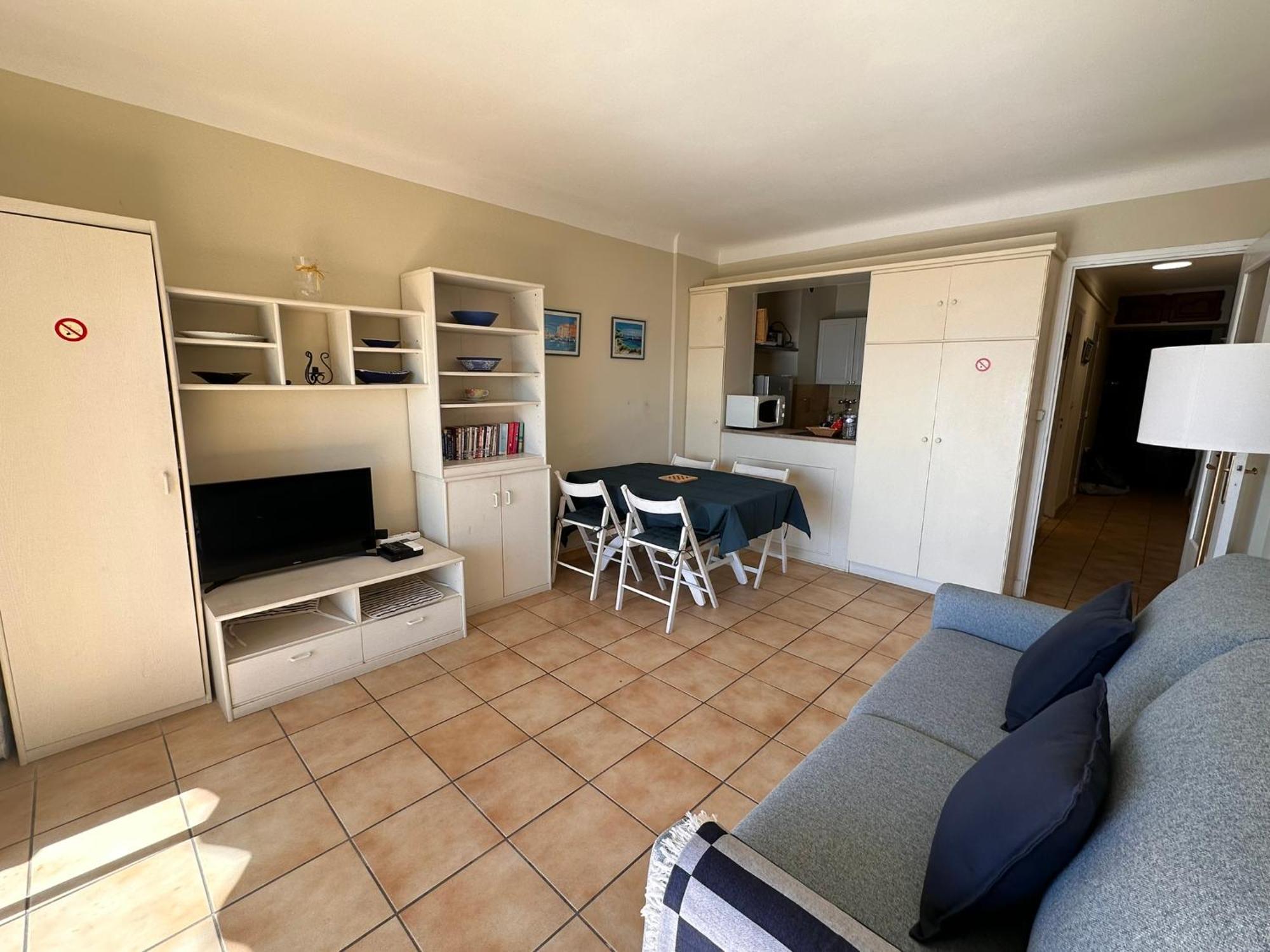 One Bedroom In With A Balcony And Great Sea Views - 821 Apartment Cannes
