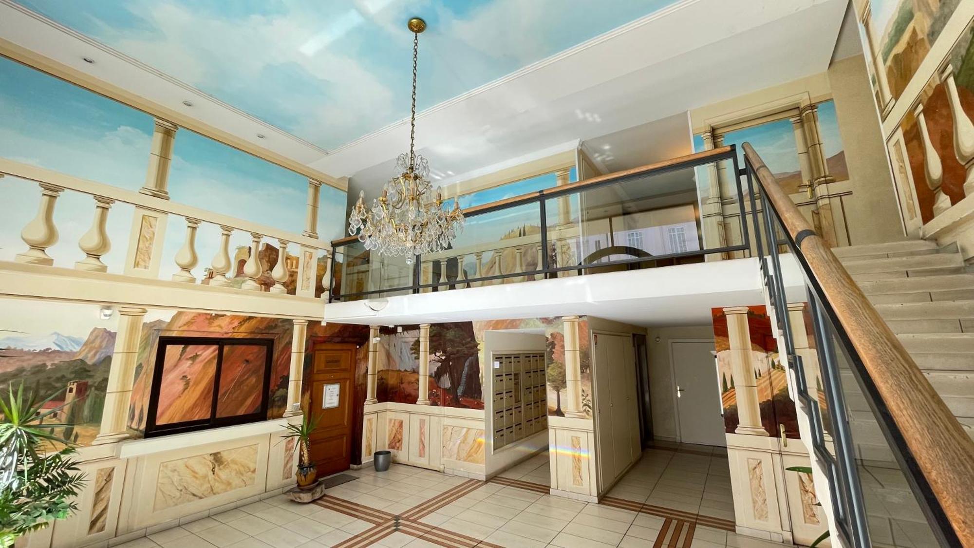 Palazzio Escape * Cannes