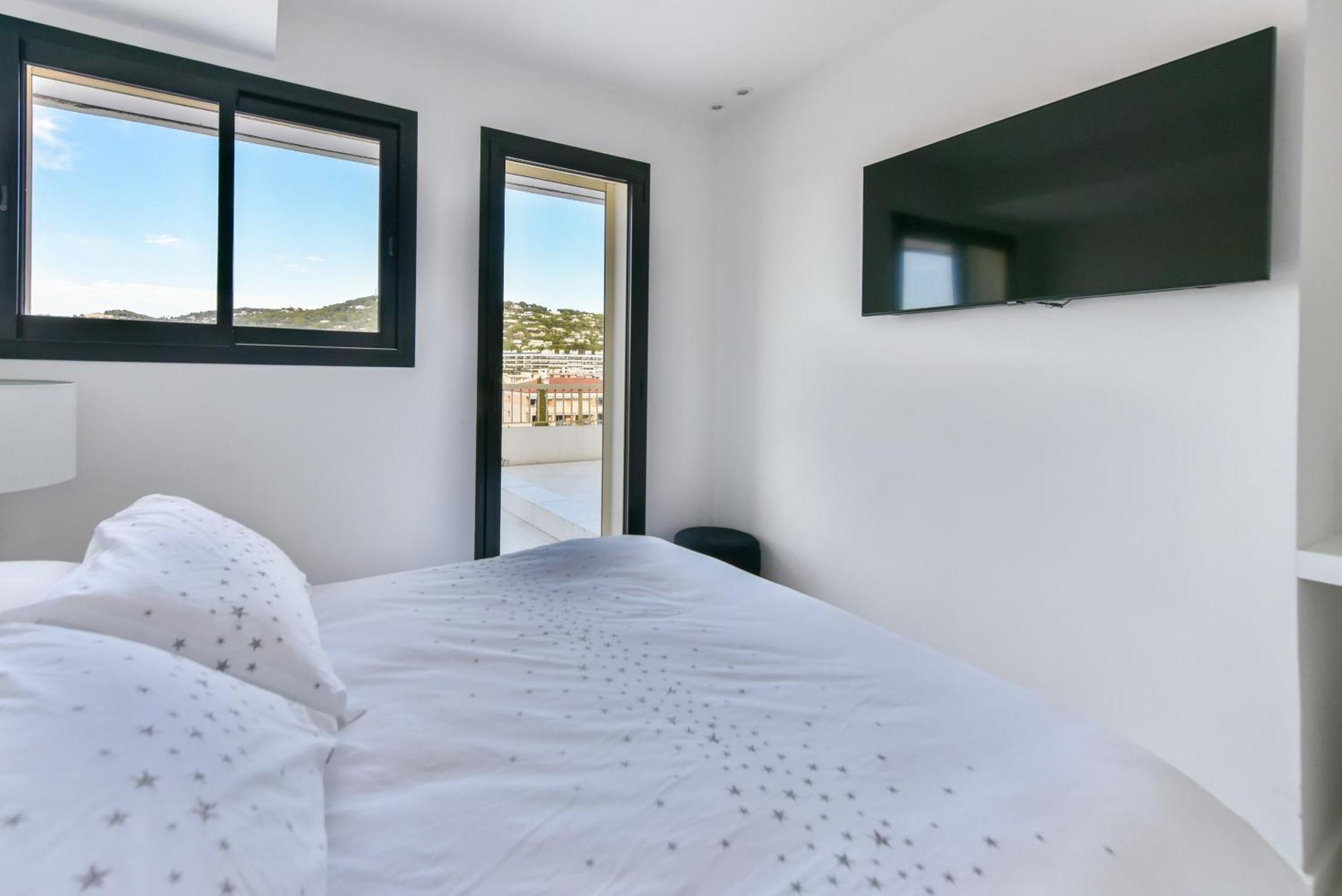 Apartamento L'horizon Avec Somptueuse Terrasse Vue Mer, Sejour De Luxe Loisirs Et Business Au Coeur Du Centre Cannes