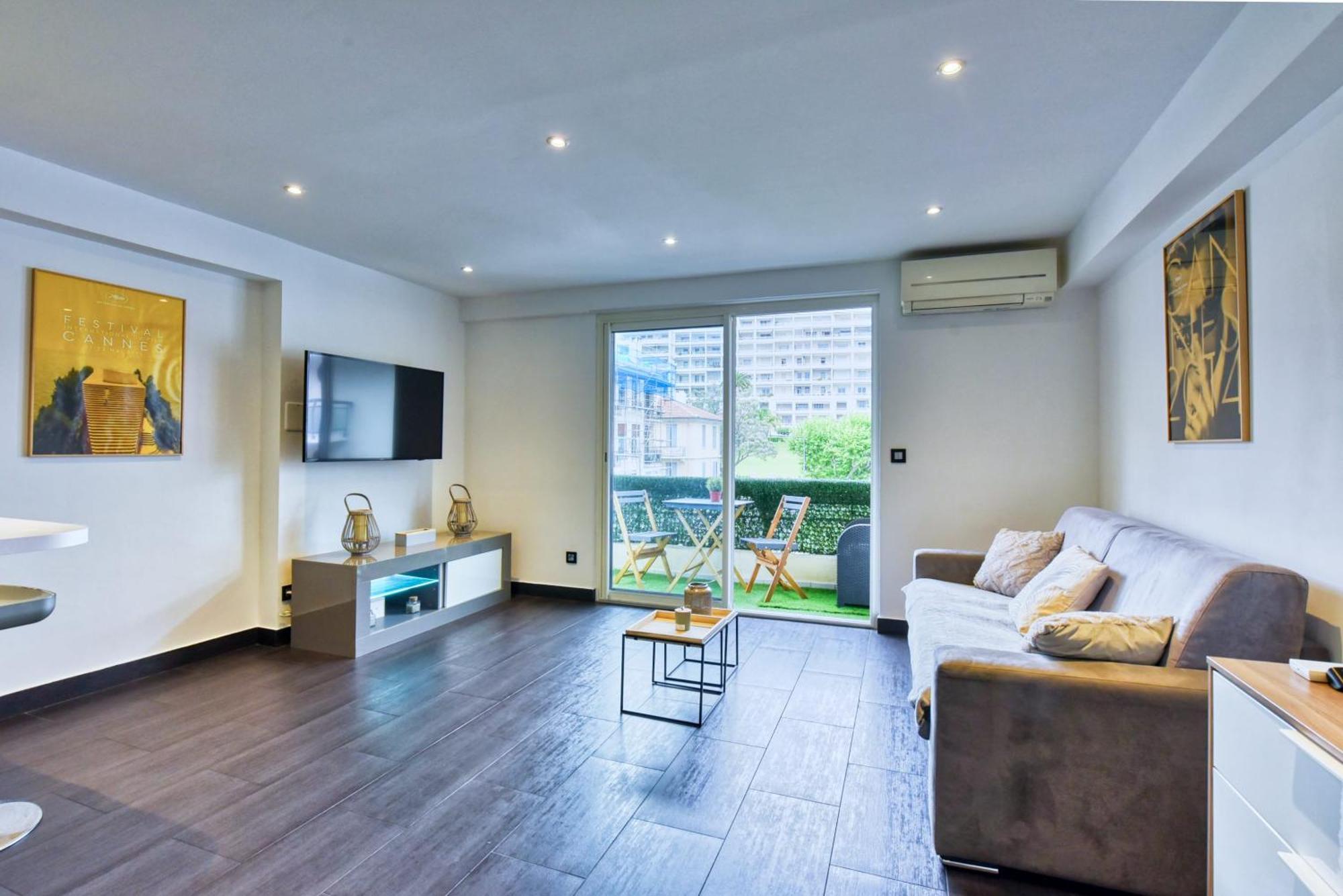 Le Venitia Studio Raffine Avec Balcon Mignon, Pour Votre Sejour A Deux Apartamento Cannes